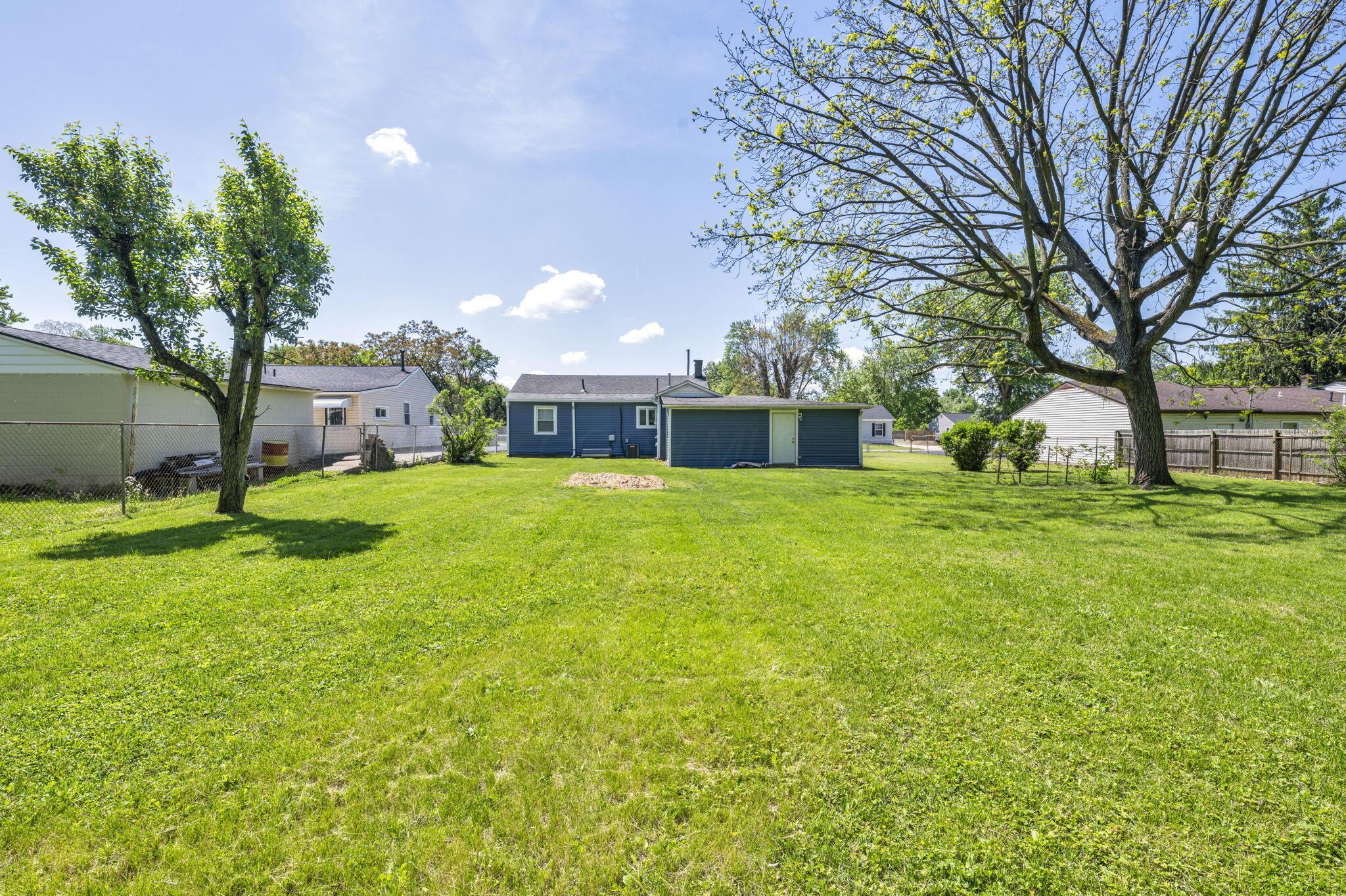486 Basswood Road Columbus, OH 43207 - Photo 26 of 31 39-web-or-mls-Basswood Rd_37