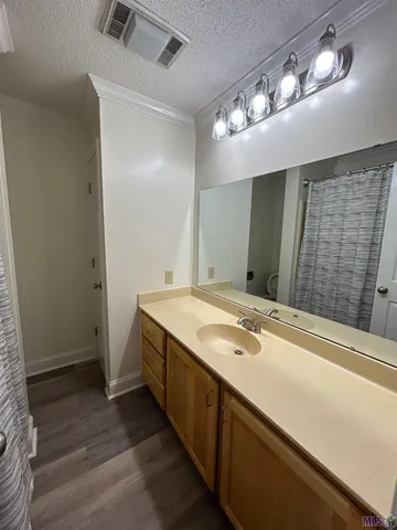 $195,000 | 208 Rue De Iberville, Houma, LA 70360