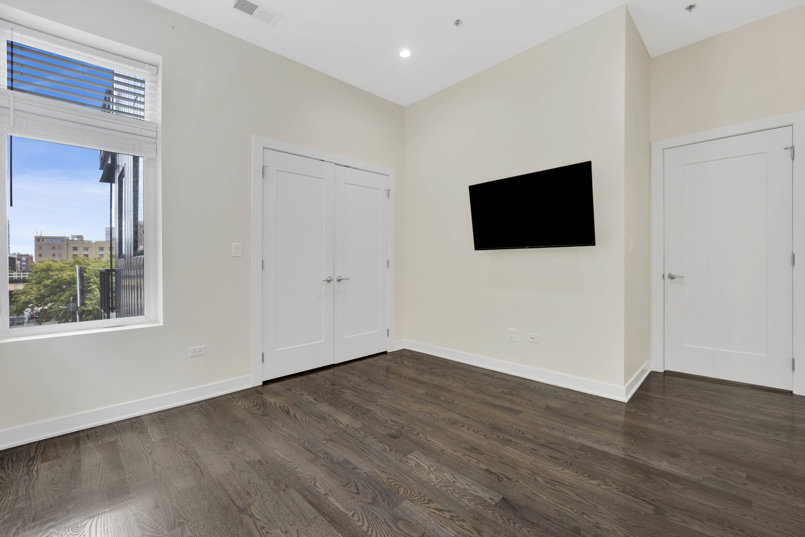 1802 South State Street, Unit 310 Chicago, IL 60616 - Photo 19 of 38