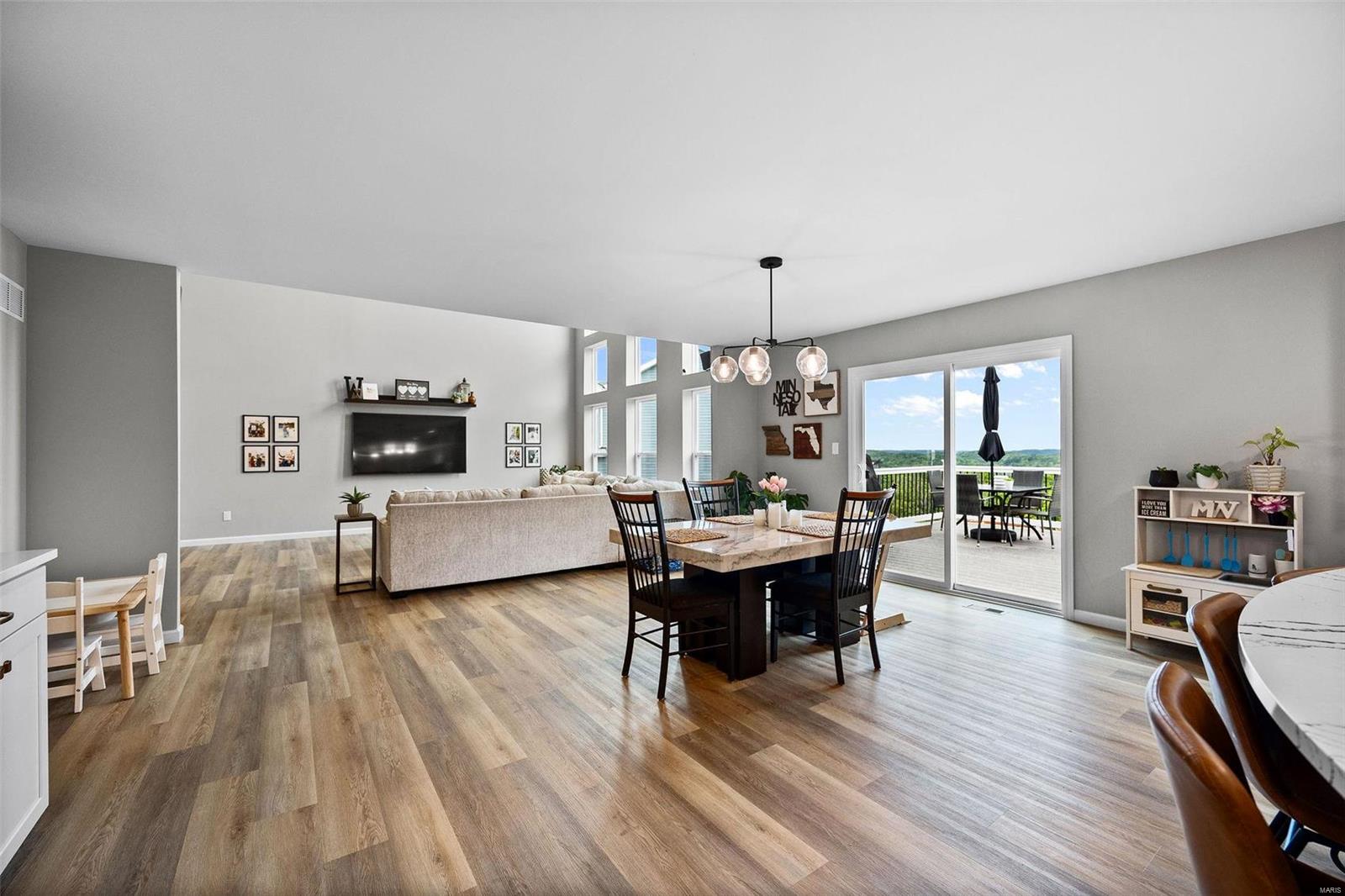 17604 Hitching Post Court Eureka, MO 63025 - Photo 20 of 61