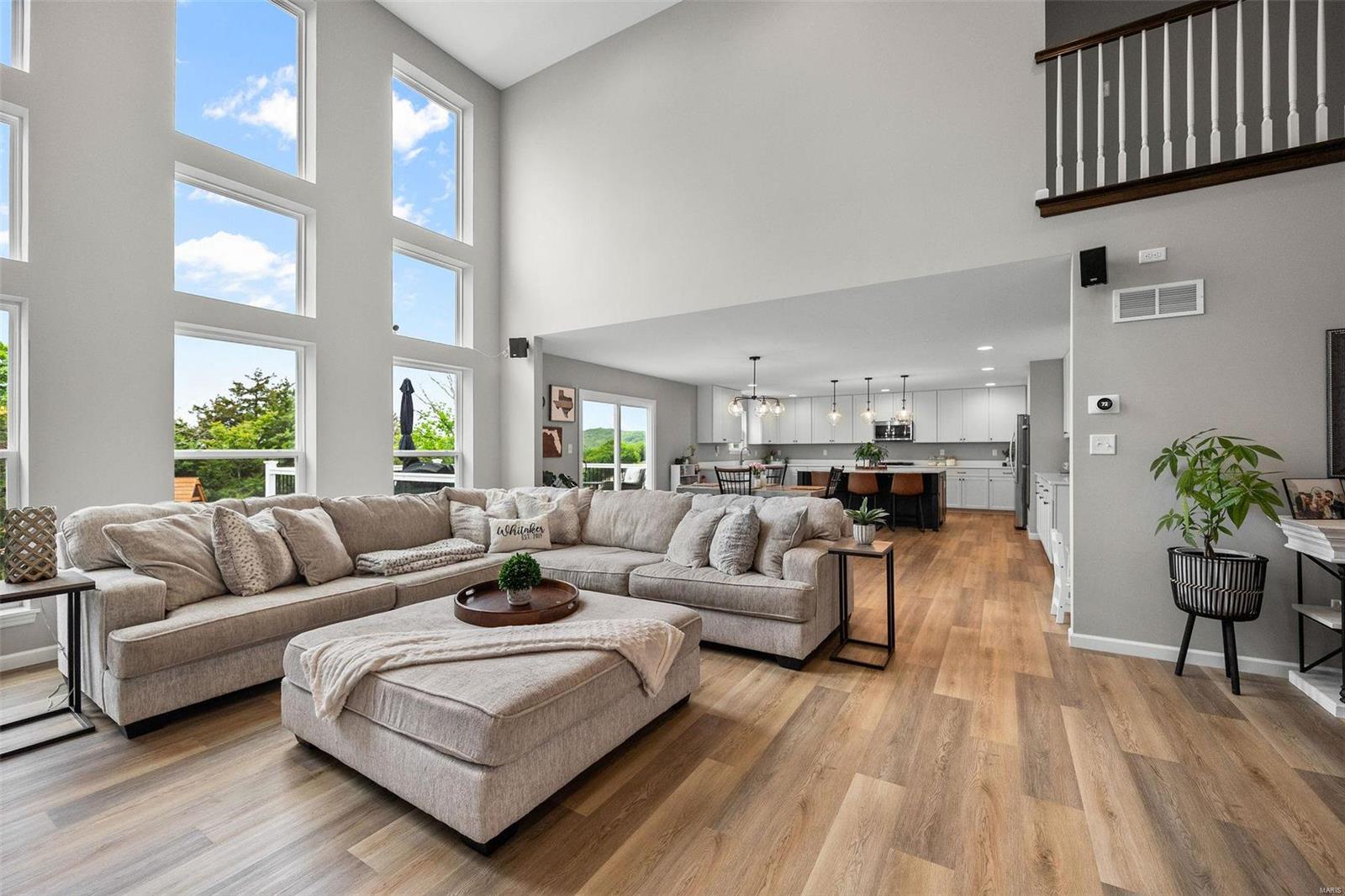 17604 Hitching Post Court Eureka, MO 63025 - Photo 7 of 61