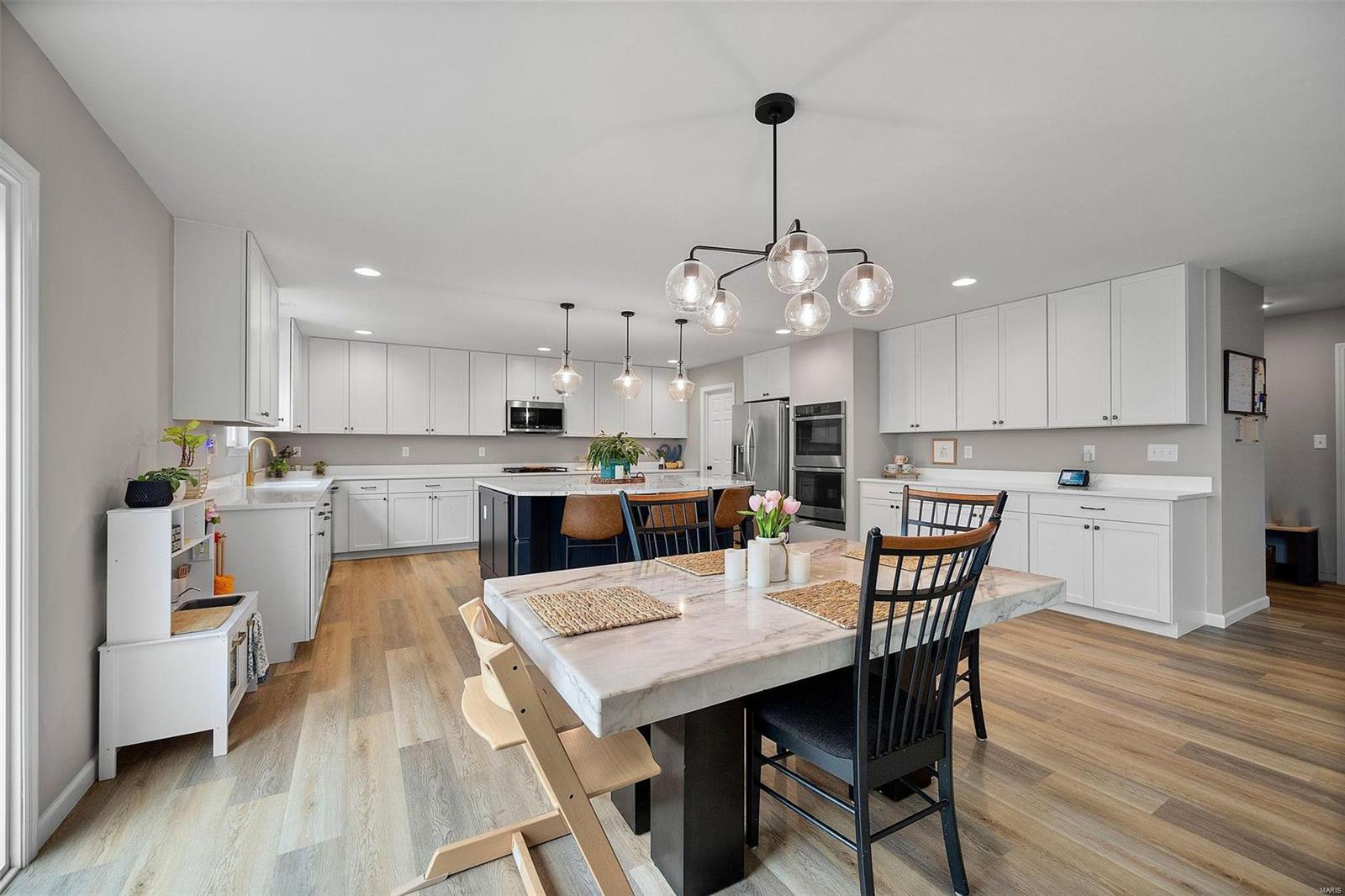 17604 Hitching Post Court Eureka, MO 63025 - Photo 10 of 61