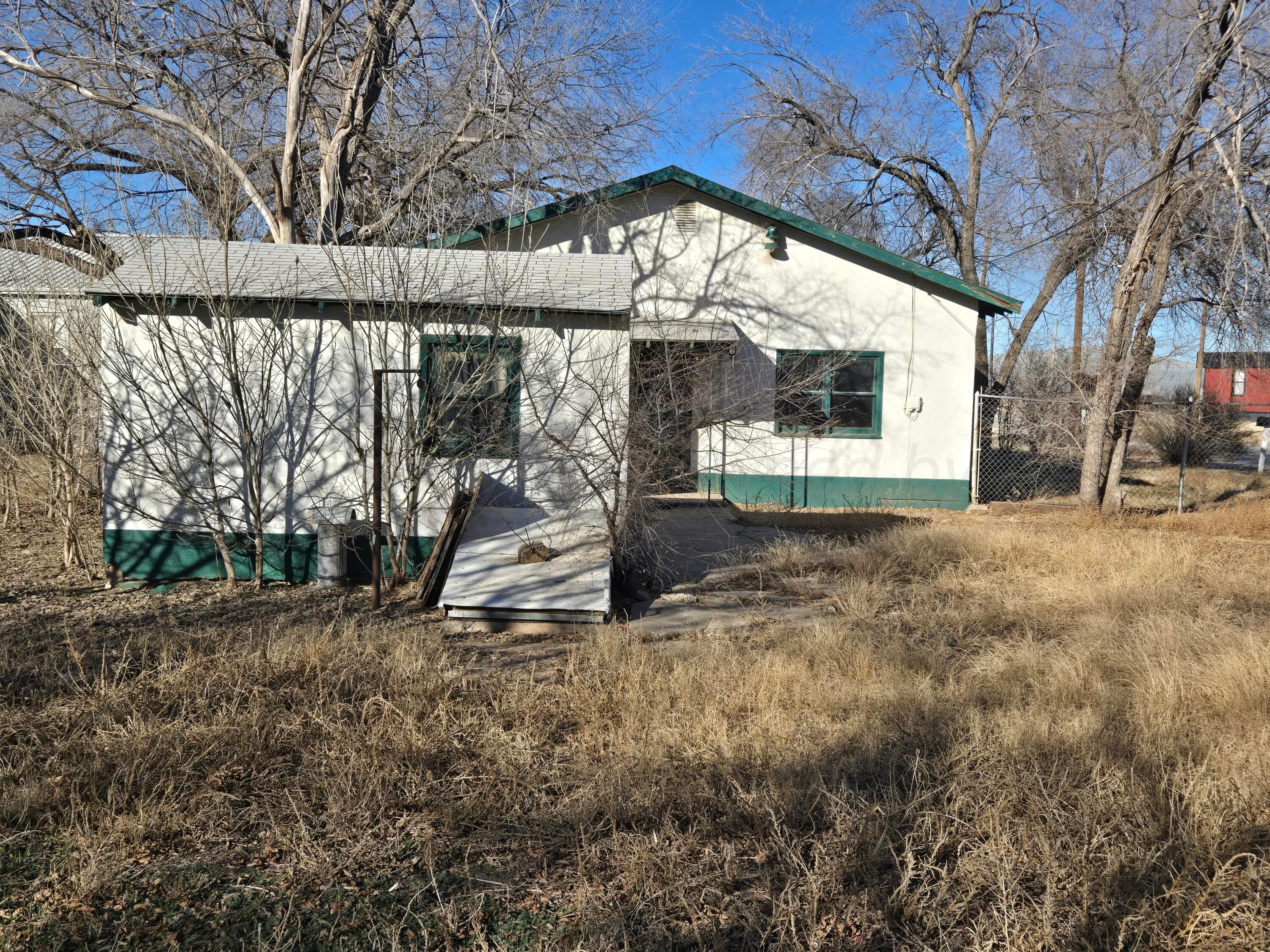421 North 8th Street Memphis, TX 79245 - Photo 38 of 40 a view of outdoor space with seating