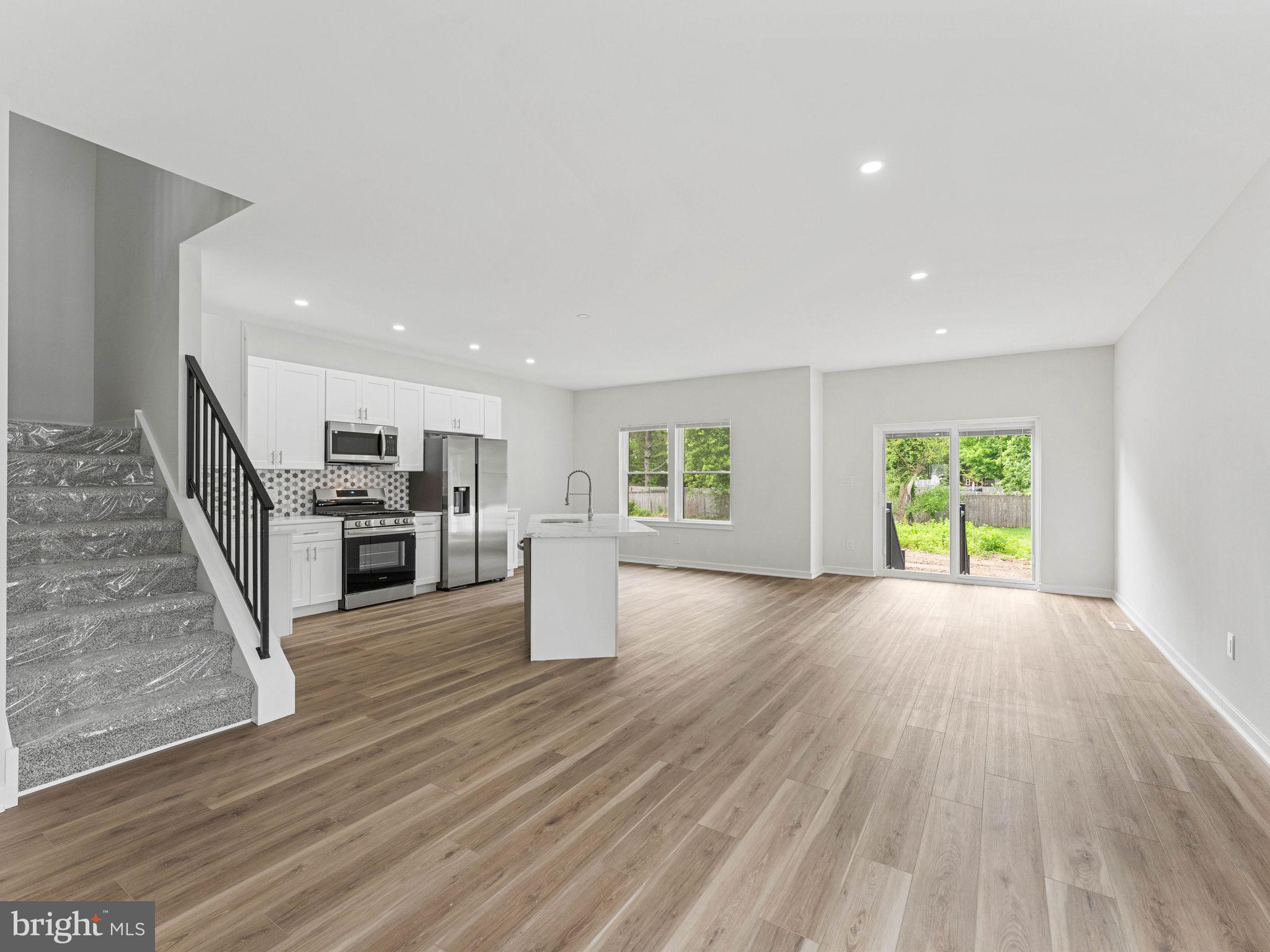 423 Almonesson Road Blackwood, NJ 08012 - Photo 11 of 40 Bright, open space with modern charm.