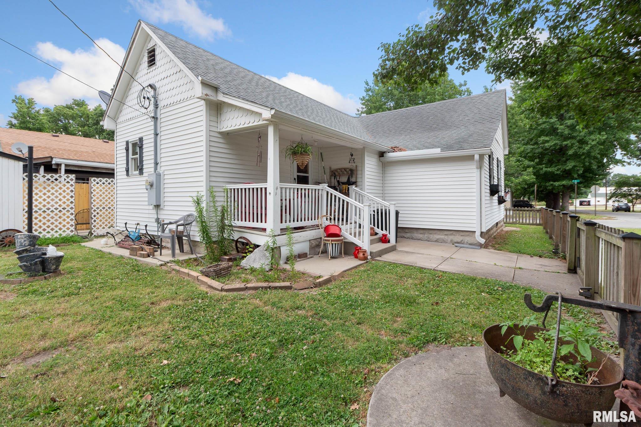 301 North 9th Street Herrin, IL 62948 - Photo 2 of 25
