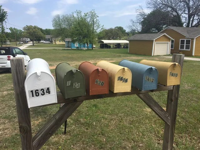 $985,000 | 1610 Newsom Mound Road, Springtown, TX 76082