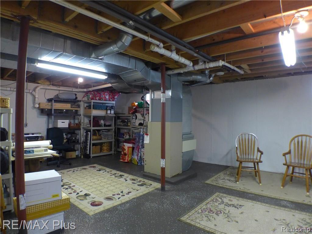 1920 West Fairgrove Road Caro, MI 48723 - Photo 11 of 21 Utility Room.JPG