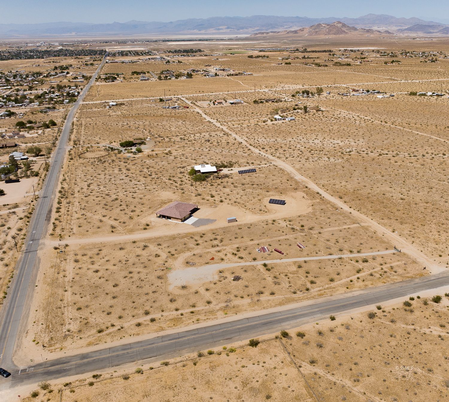 Gateway Boulevard South Ridgecrest, CA 93555 - Photo 5 of 24