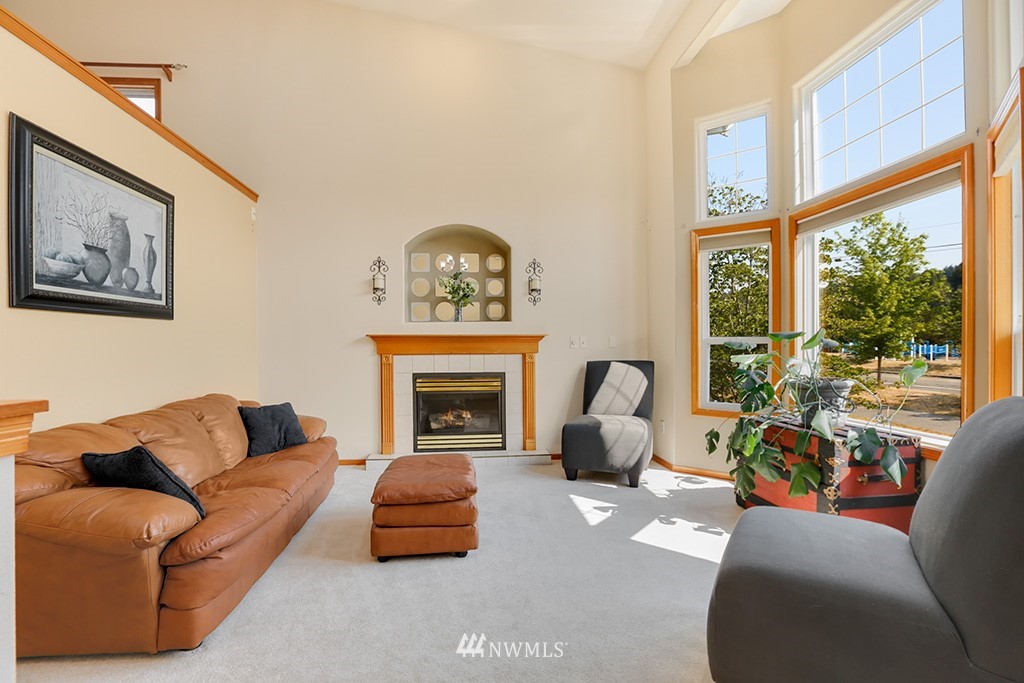 23714 Carter Road Bothell, WA 98021 - Photo 3 of 25