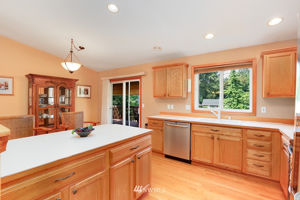 23714 Carter Road Bothell, WA 98021 - Photo 10 of 25