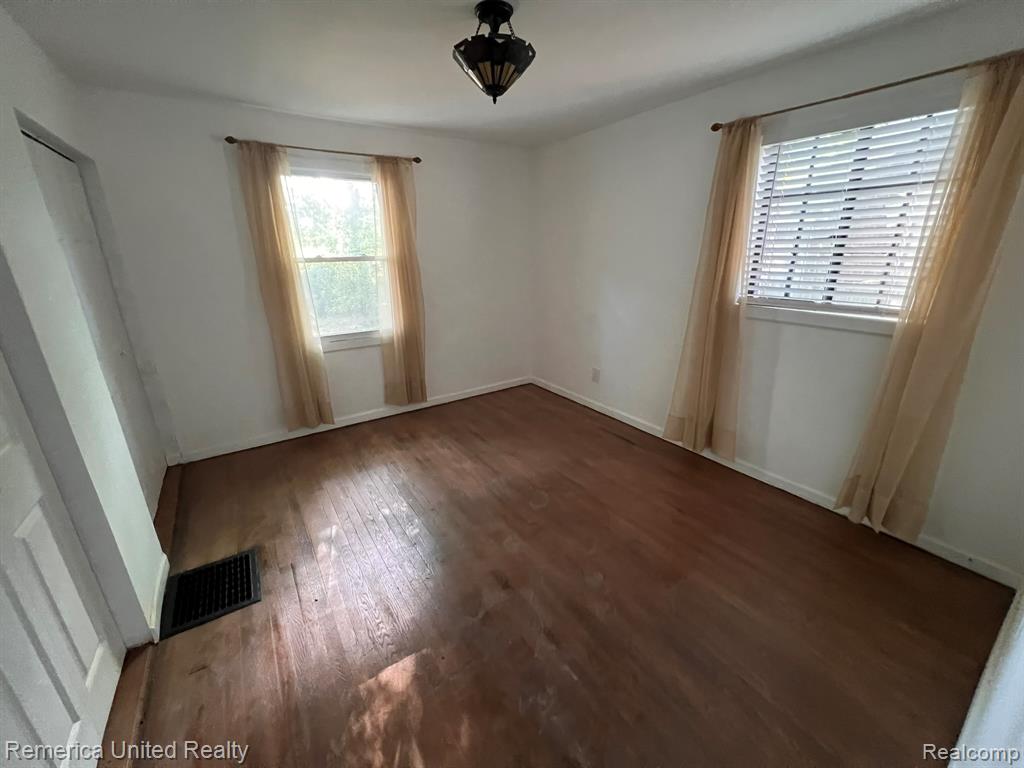 166 Cherokee Road Pontiac, MI 48341 - Photo 27 of 42