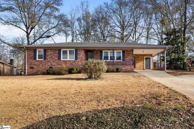 $265,000 | 218 Richmond Drive, Greenville, SC 29617