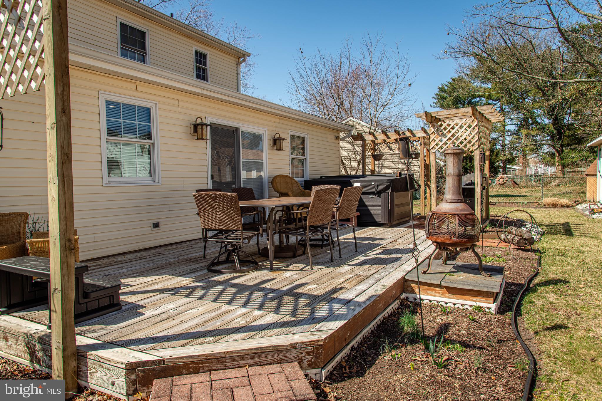 908 North Beecham Road Williamstown, NJ 08094 - Photo 29 of 33 Back Deck