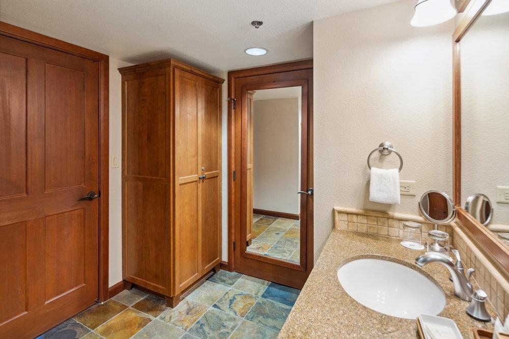 400 Resort Road, Unit 710712 Olympic Valley, CA 96146 - Photo 22 of 28