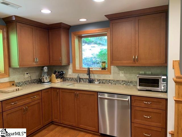 710 Seminole Point Road Fair Play, SC 29643 - Photo 5 of 35 Gallery Image 5