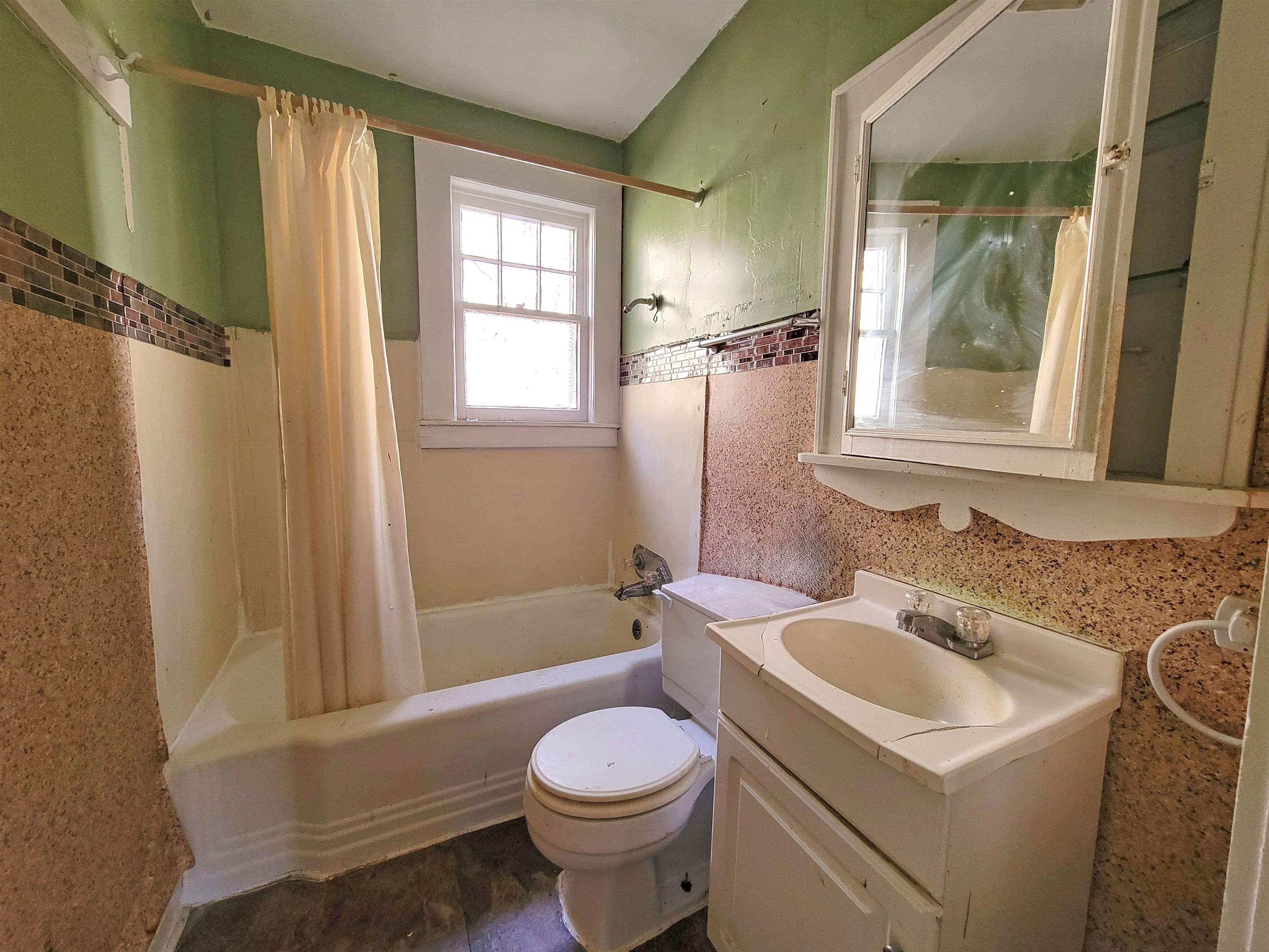 1522 R Harvey Road Huntington, WV 25701 - Photo 9 of 20 Gallery Image 9