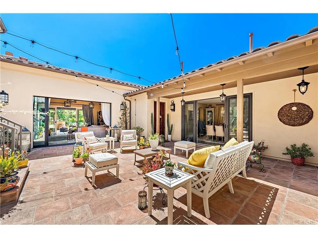 9 Paniolo Road Ladera Ranch, CA 92694 - Photo 18 of 40