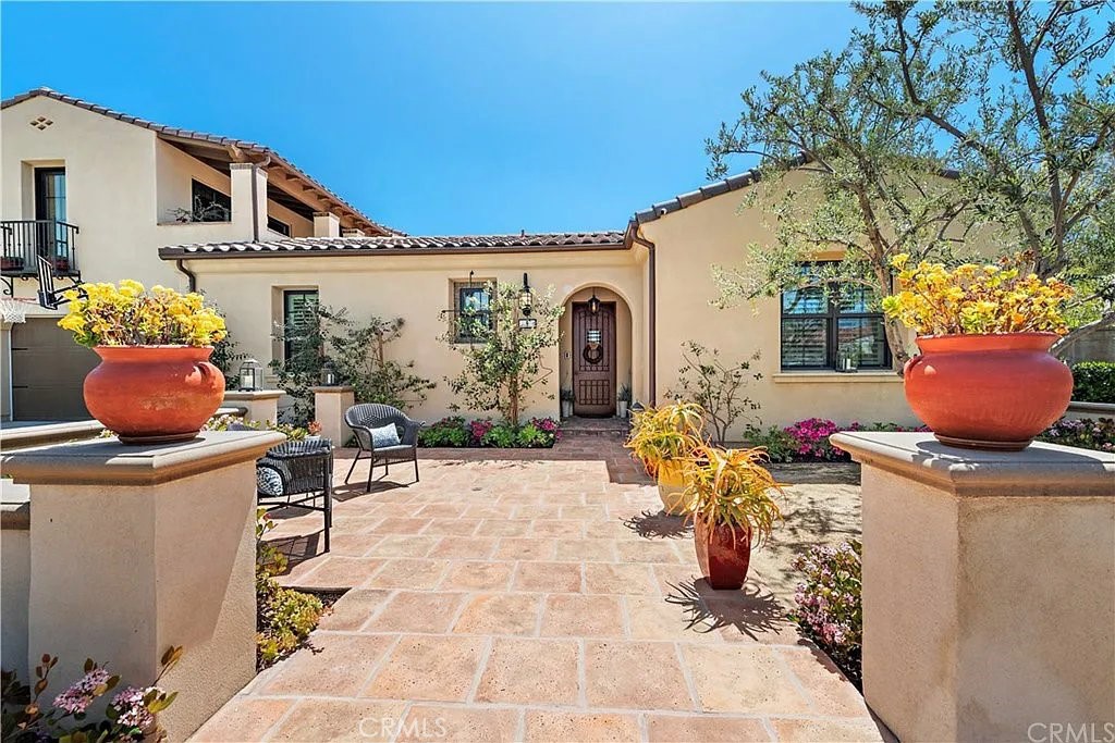 9 Paniolo Road Ladera Ranch, CA 92694 - Photo 3 of 40