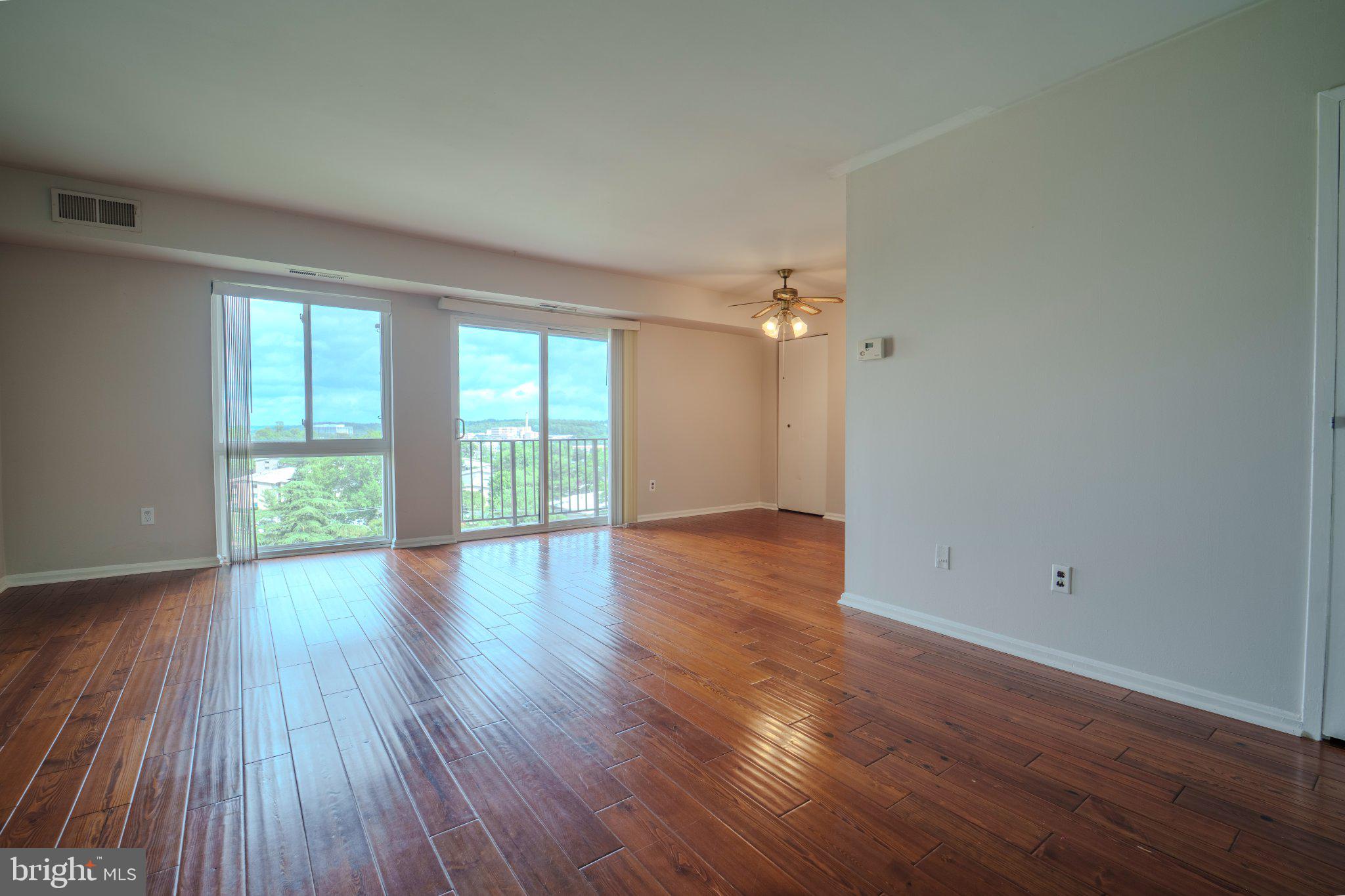 6147 Edsall Road, Unit N Alexandria, VA 22304 - Photo 6 of 28 Spacious room with scenic views.