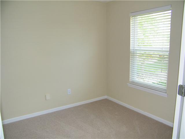6947 Rutherford Drive Indianapolis, IN 46237 - Photo 9 of 18 Gallery Image 9