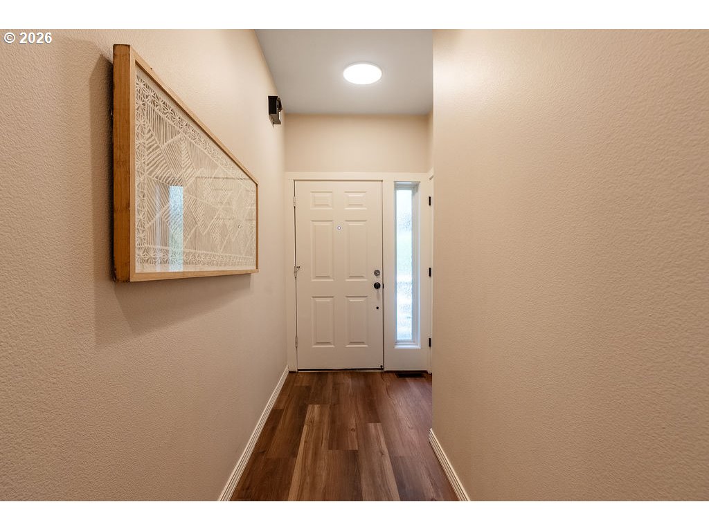15520 Southwest Neptune Lane Beaverton, OR 97007 - Photo 3 of 29