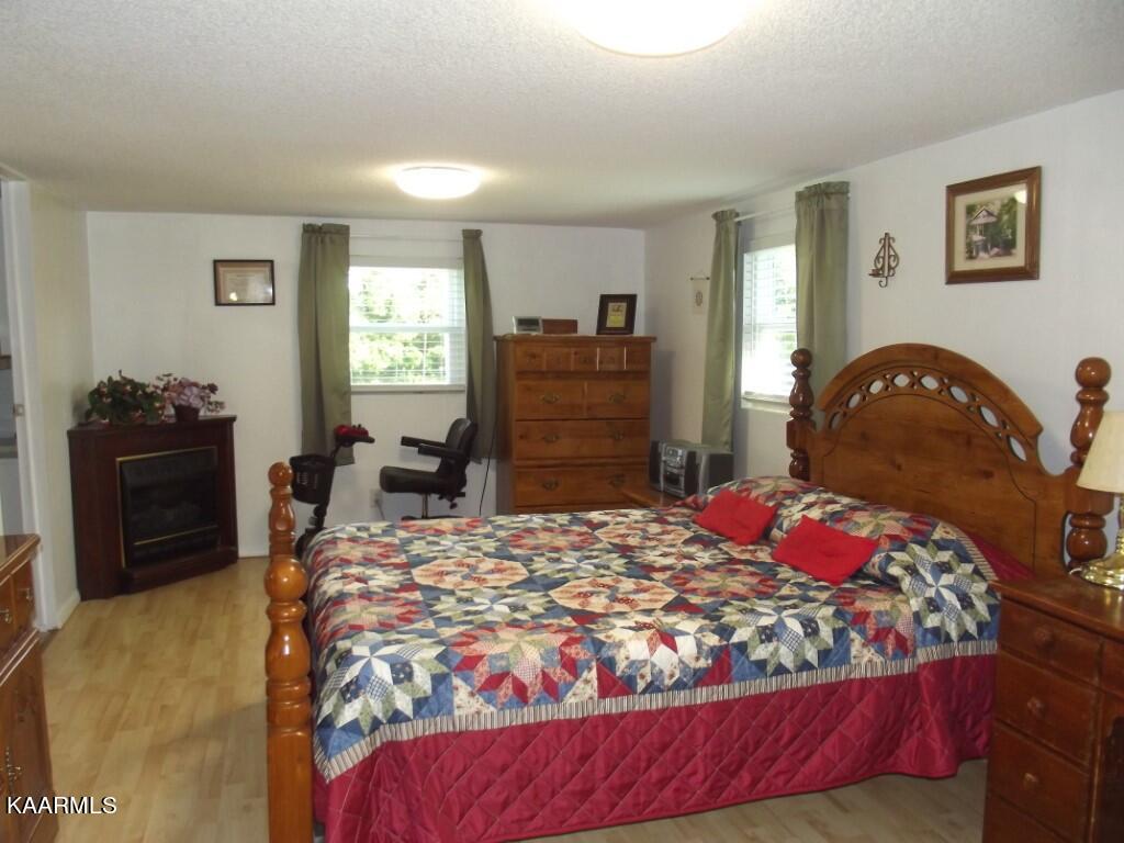 1368 Walt Reed Road Grandview, TN 37337 - Photo 25 of 59 PRIMARY BEDROOM