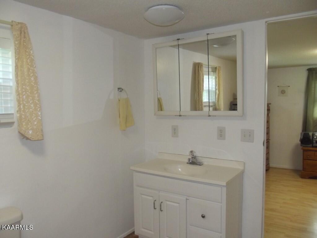 1368 Walt Reed Road Grandview, TN 37337 - Photo 27 of 59 PRIMARY BATH