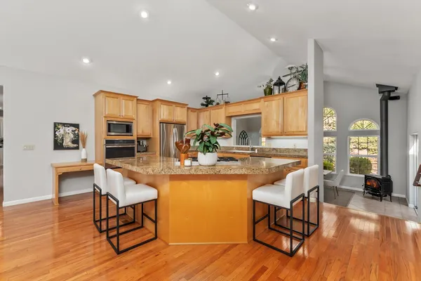 $785,500 | 19850 Clinton Road, Jackson, CA 95642