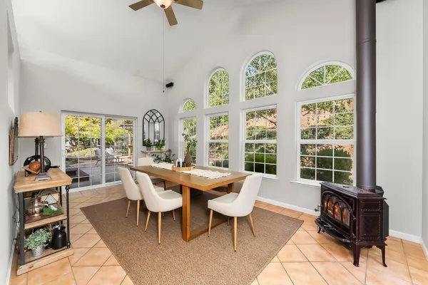 $785,500 | 19850 Clinton Road, Jackson, CA 95642