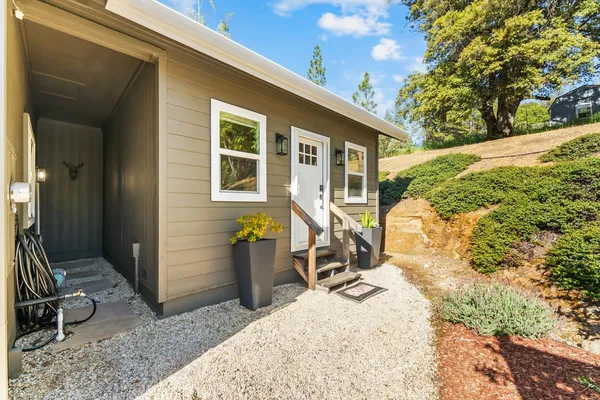 $785,500 | 19850 Clinton Road, Jackson, CA 95642