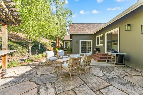 $785,500 | 19850 Clinton Road, Jackson, CA 95642