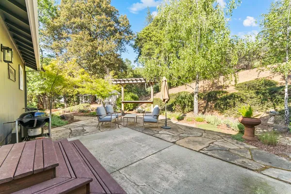 $785,500 | 19850 Clinton Road, Jackson, CA 95642