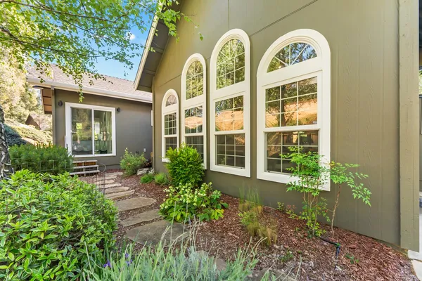 $785,500 | 19850 Clinton Road, Jackson, CA 95642