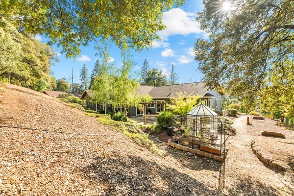 $785,500 | 19850 Clinton Road, Jackson, CA 95642