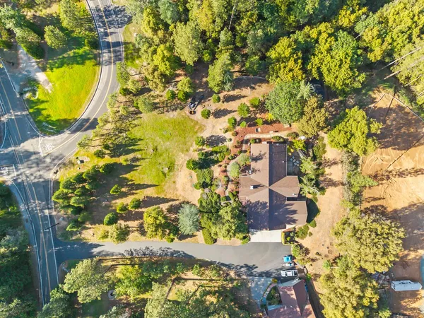 $785,500 | 19850 Clinton Road, Jackson, CA 95642