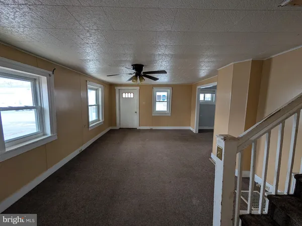 a view of livingroom and window