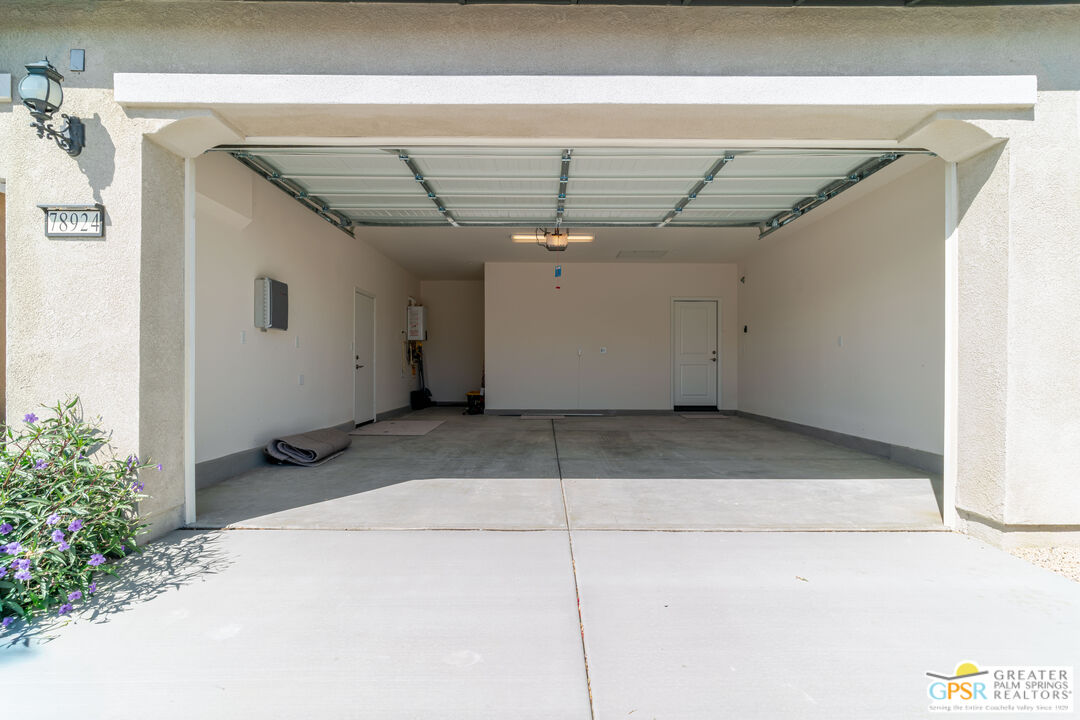 78924 Santa Rosa Way Palm Desert, CA 92211 - Photo 65 of 71 a view of a garage