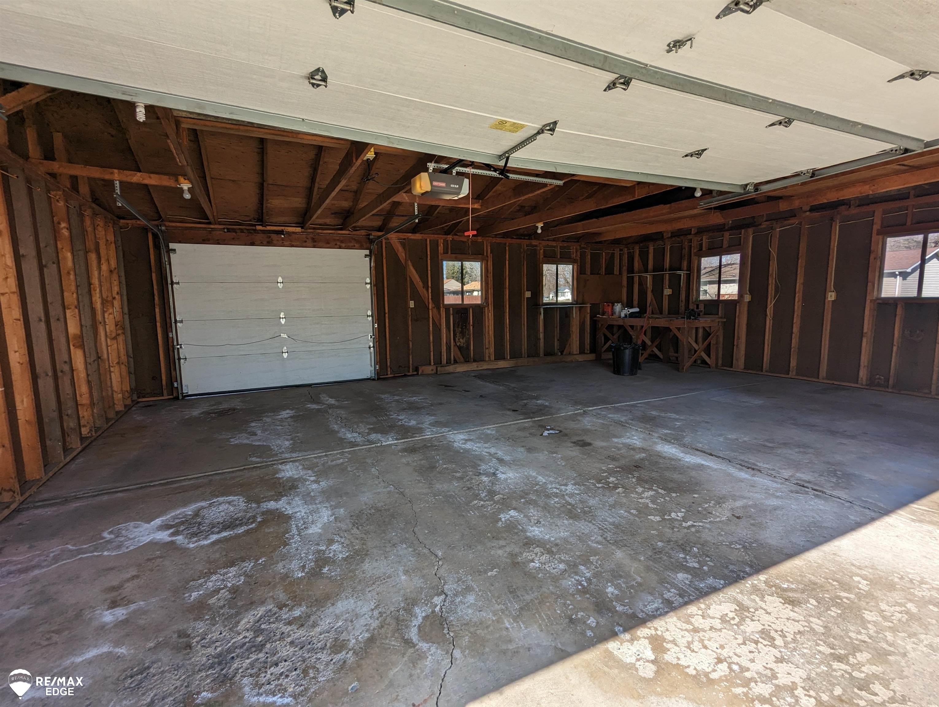 4353 North Genesee Road Flint, MI 48506 - Photo 16 of 19 Gallery Image 16