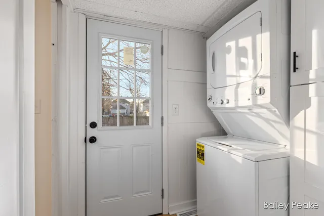 $249,900 | 912 Hancock Street Southeast, Grand Rapids, MI 49507