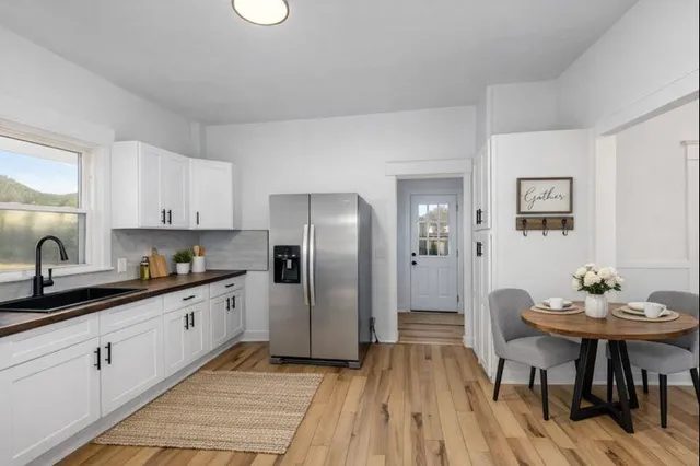 $249,900 | 912 Hancock Street Southeast, Grand Rapids, MI 49507