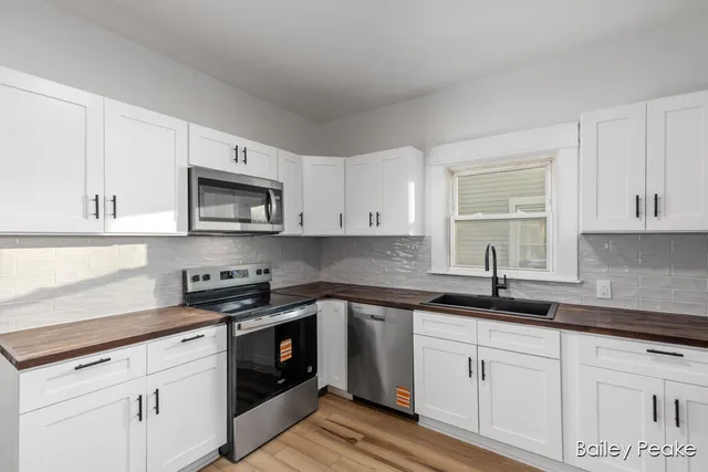 $249,900 | 912 Hancock Street Southeast, Grand Rapids, MI 49507