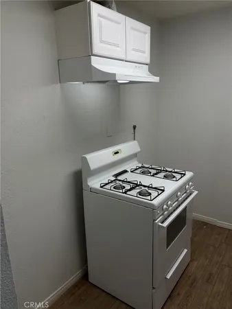$2,000 | 2618 4th Street, Riverside, CA 92507