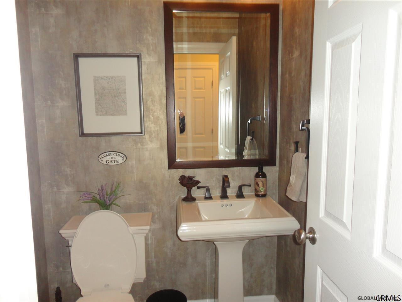 964 Benedict Road Ballston, NY 12019 - Photo 11 of 25 Photo 11