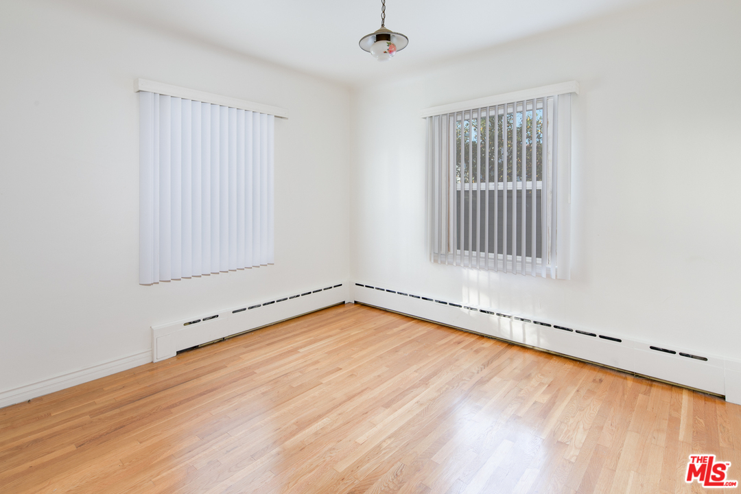 2225 Scott Road Burbank, CA 91504 - Photo 20 of 26 Gallery Image 20
