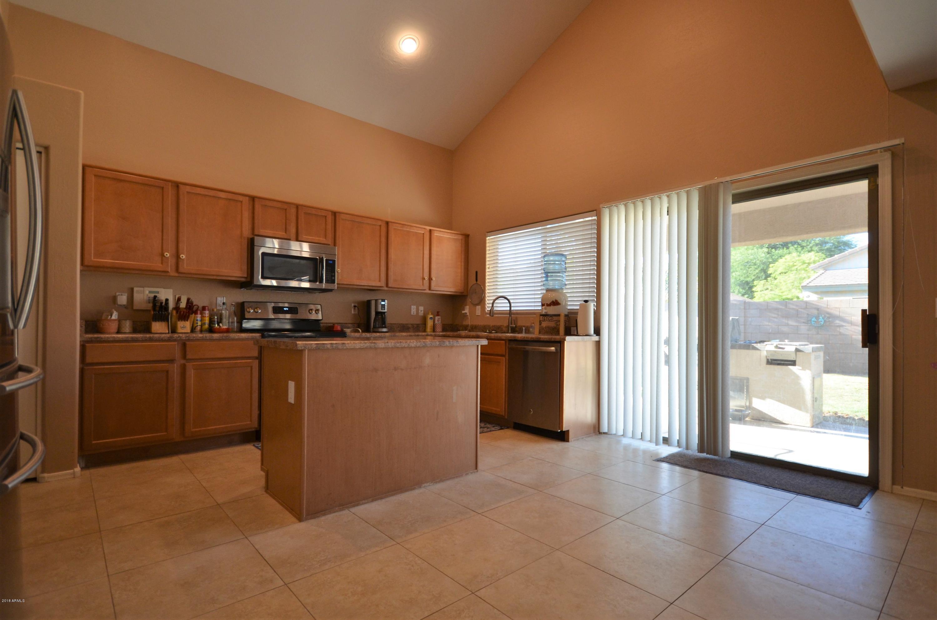 4330 East Dublin Street Gilbert, AZ 85295 - Photo 6 of 36 Kitchen