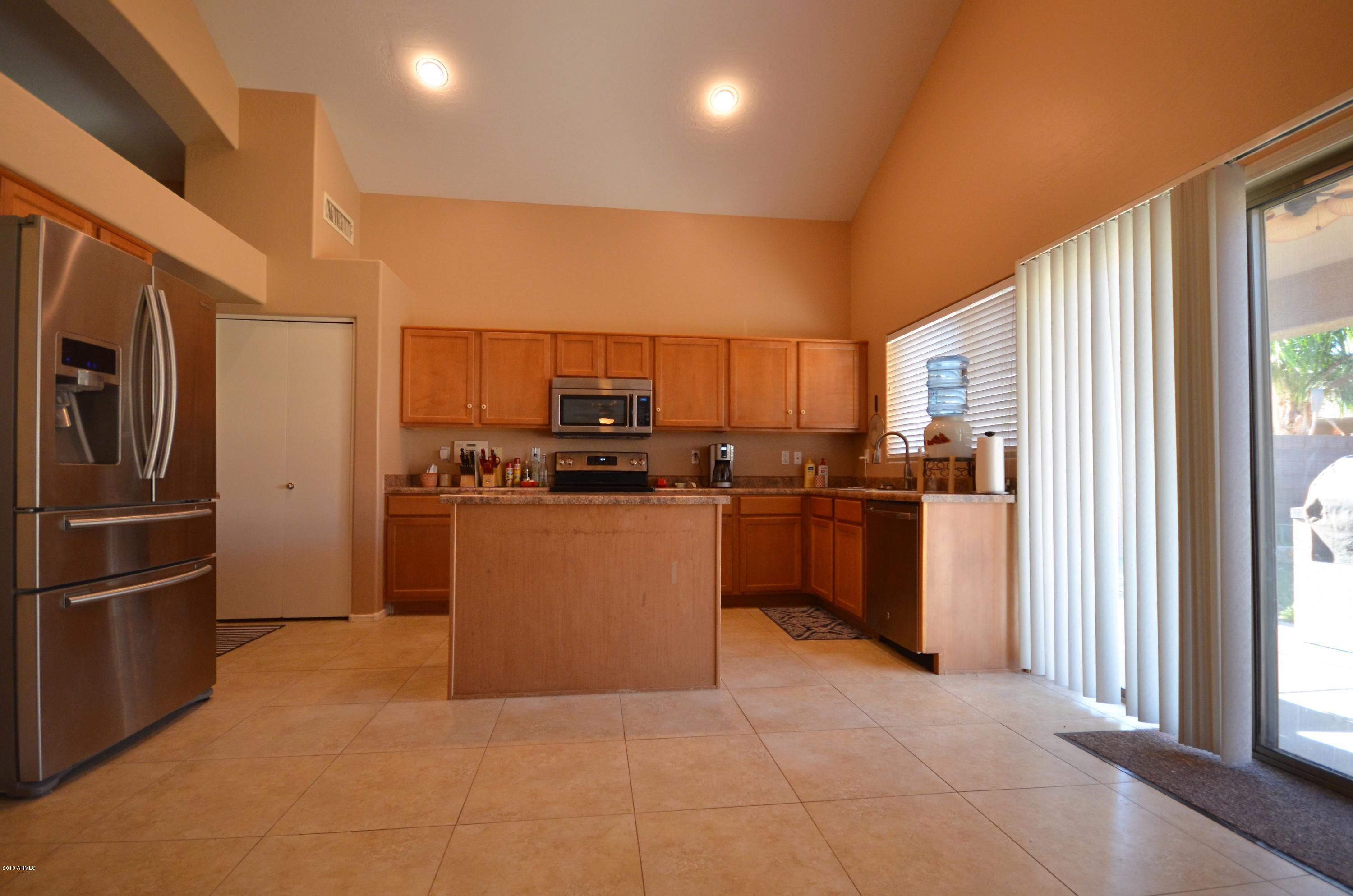 4330 East Dublin Street Gilbert, AZ 85295 - Photo 7 of 36 Kitchen