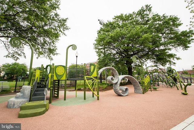 $962,000 | 2120 North Capitol Street Northwest, Washington, DC 20002