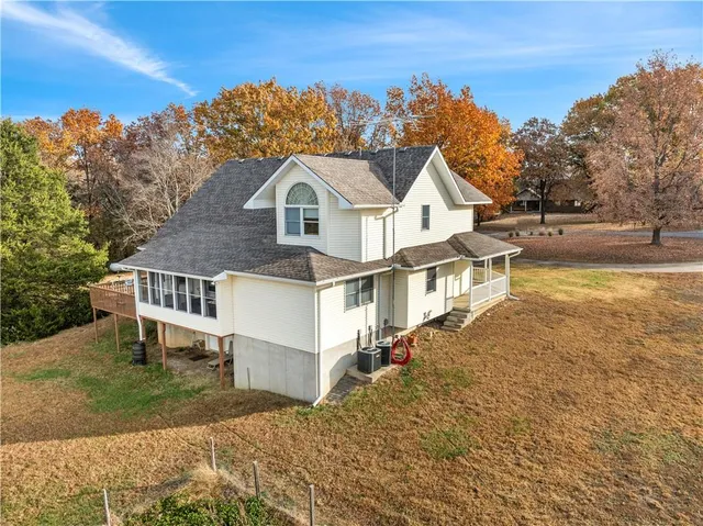 $519,900 | 1704 South 155 Road, El Dorado Springs, MO 64744