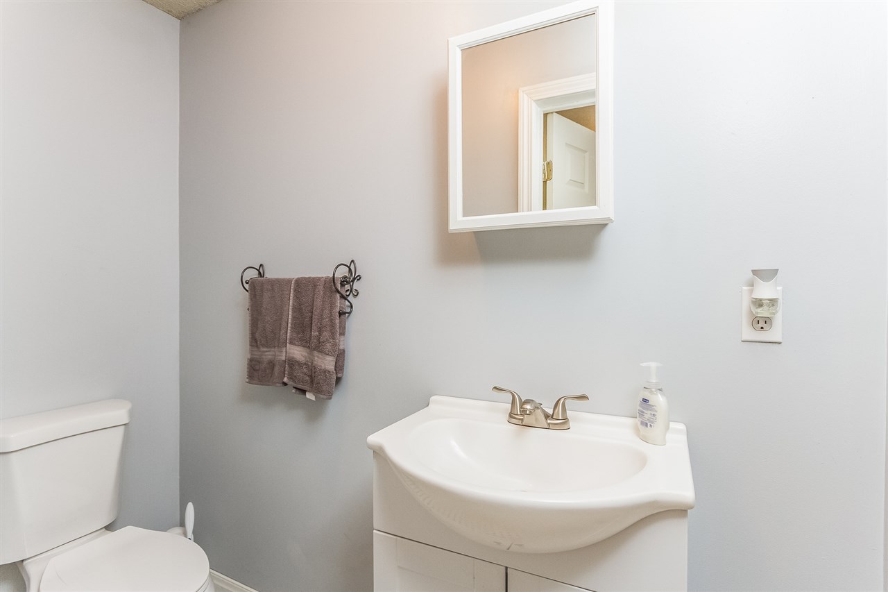 51 A Dale Road Hooksett, NH 03106 - Photo 16 of 35