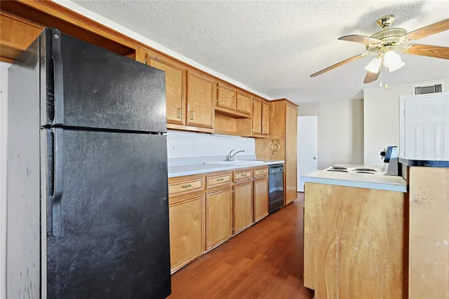 $299,000 | 434 Pompano Street, Bayou Vista, TX 77563